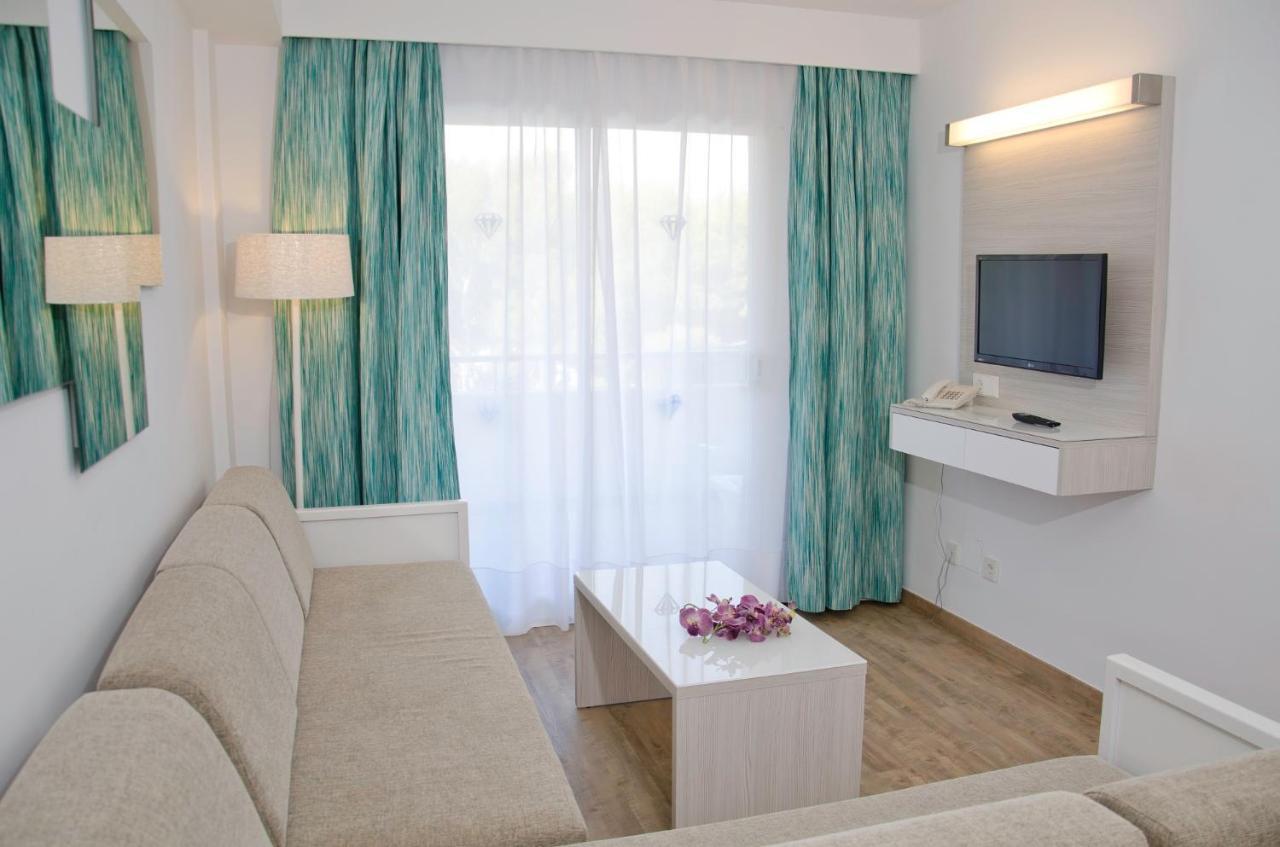 Aparthotel Diamant Cala Ratjada  Exterior photo